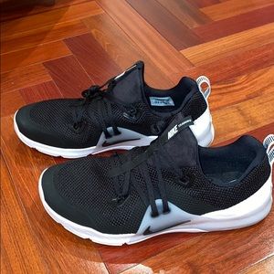 Men’s Nike Zoom Train Command - sz 11